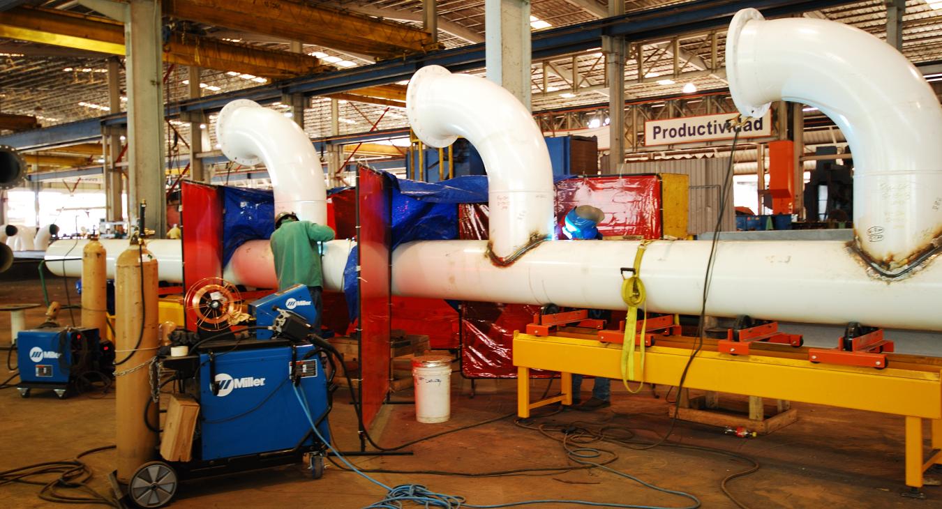 Curved industrial piping